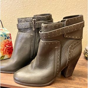 Vince Camuto Faythes Ankle Boot 6.5